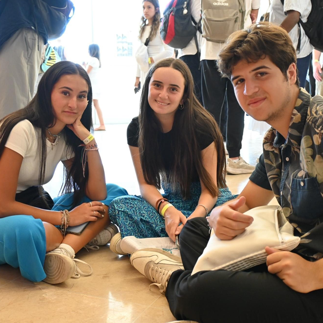 Teens getting ready to go on their GOTEENISRAEL trip at the Ben Gurion Airport.